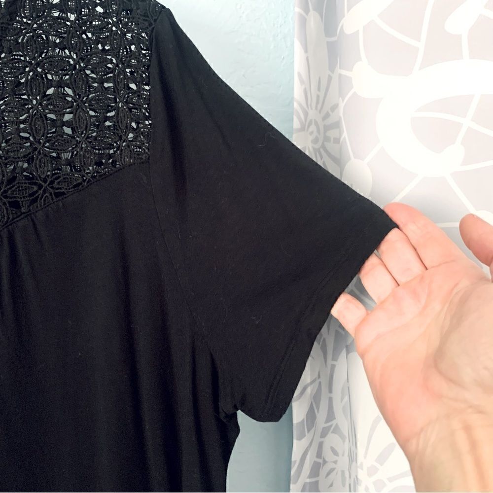 Old Navy Black Crochet Round Neck Short Sleeve Top Size Large - Picture 3 of 6